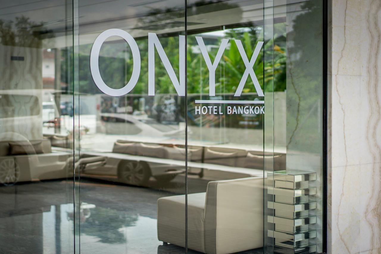 Onix Hotel Bangkok Exterior foto